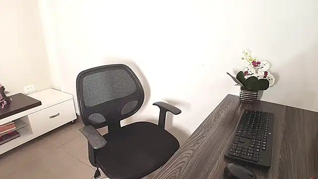  Victoria Collins online show from 10-17-25, 11:12