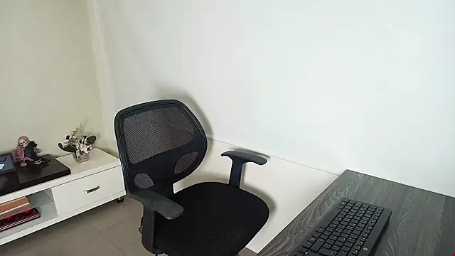  Victoria Collins online show from 10-24-25, 11:09