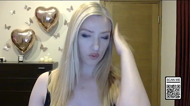 Snapshot of Wild_Silk_Desire chatting on 06-20-26, 04:01 Wild Silk Desire online show from 06-20-26, 04:01