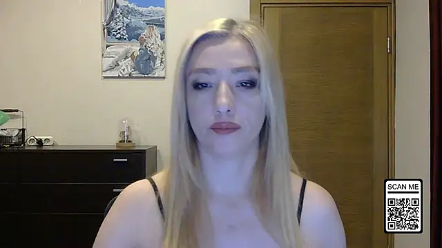 Snapshot of Wild_Silk_Desire chatting on 10-10-25, 01:45 Wild Silk Desire online show from 10-10-25, 01:45