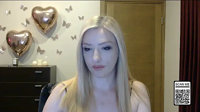 Snapshot of Wild_Silk_Desire chatting on 06-16-26, 04:18 Wild Silk Desire online show from 06-16-26, 04:18