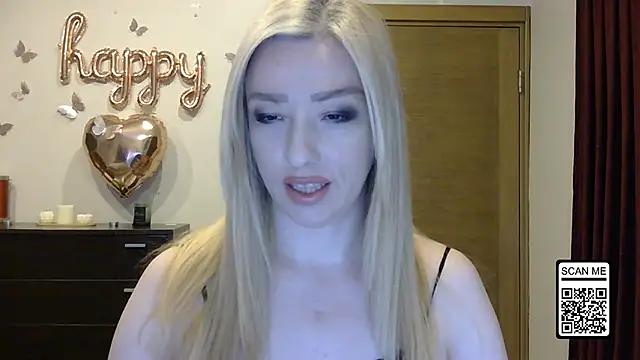 Snapshot of Wild_Silk_Desire chatting on 04-18-26, 05:26 Wild Silk Desire online show from 04-18-26, 05:26