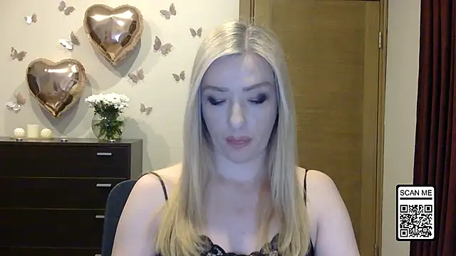 Snapshot of Wild_Silk_Desire chatting on 05-02-26, 04:23 Wild Silk Desire online show from 05-02-26, 04:23