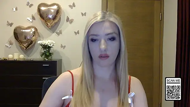 Snapshot of Wild_Silk_Desire chatting on 05-03-26, 05:16 Wild Silk Desire online show from 05-03-26, 05:16