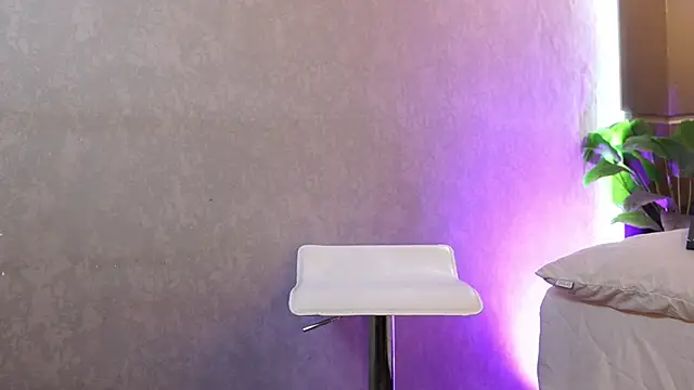 Susan wall online show from 04-29-26, 01:26