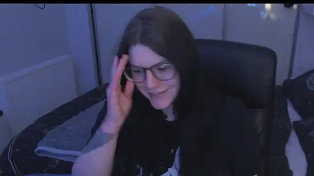 GothSuccubusBabe online show from 02-15-26, 08:08