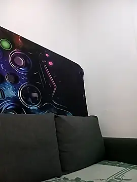 hotCOUPLEPETRA online show from 01-10-26, 05:03