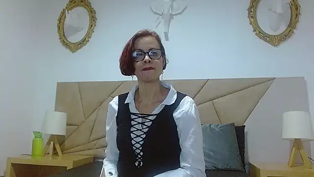 amanda ramirez online show from 10-24-25, 07:57