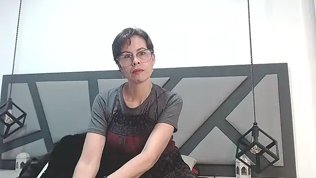 amanda ramirez online show from 05-08-26, 09:40