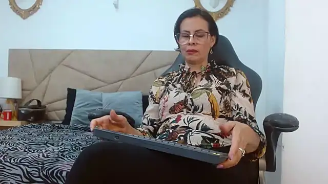 amanda ramirez online show from 03-19-26, 09:15