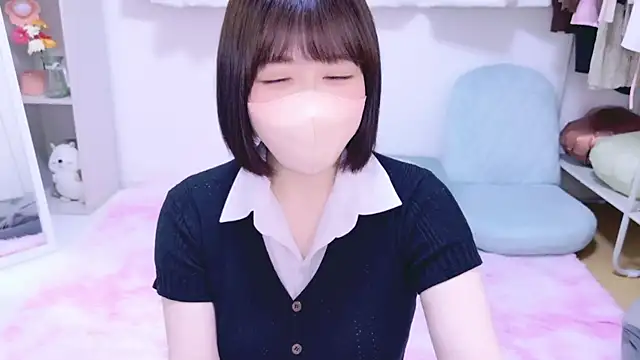  suika  online show from 03-09-26, 12:09