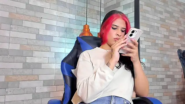 DixyPalmer online show from 09-24-25, 07:31