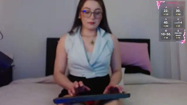 Salma Tori online show from 12-15-25, 10:26