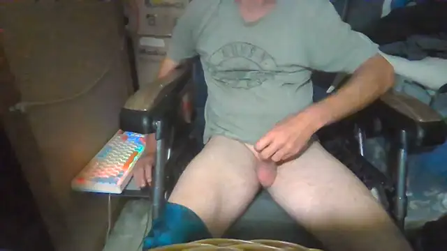 Lovyourpuss online show from 05-28-26, 05:41