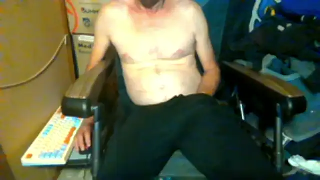 Lovyourpuss online show from 06-14-26, 01:02