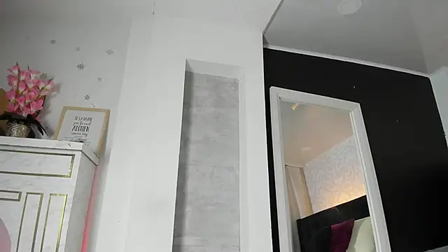 floraginette online show from 03-28-26, 12:22