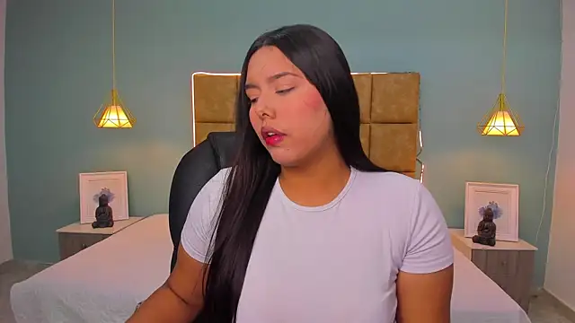 NaniXoxo18 online show from 11-08-25, 12:52