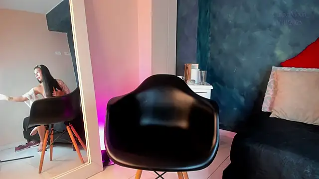 Snapshot of GingerMoon_ chatting on 10-13-25, 02:07 GingerMoon online show from 10-13-25, 02:07