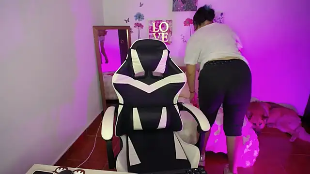 mariaana  222 online show from 10-13-25, 03:41