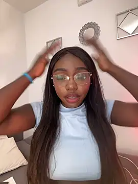 alissradiante1 online show from 04-09-26, 03:30