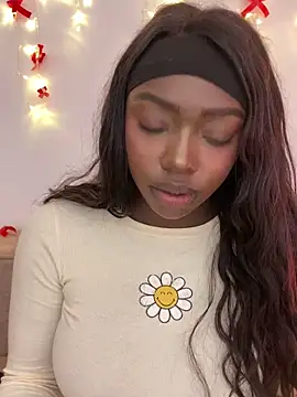 Snapshot of alissradiante1 chatting on 12-18-25, 02:38 alissradiante1 online show from 12-18-25, 02:38