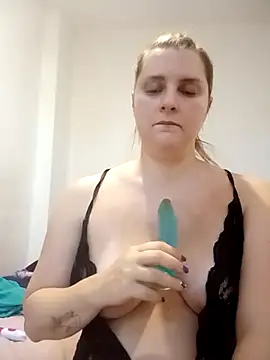 JessicaItalia online show from 10-06-25, 08:59