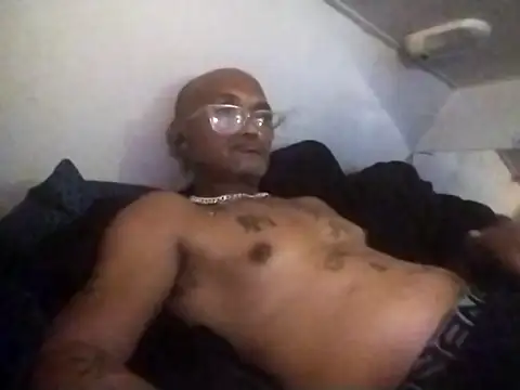 badboy2u2025 online show from 11-23-25, 10:03