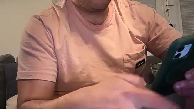 Snapshot of CloudyMuscleBeefy chatting on 04-09-26, 06:15 CloudyMuscleBeefy online show from 04-09-26, 06:15