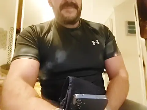 CloudyMuscleBeefy online show from 10-26-25, 04:51