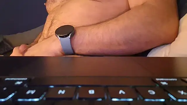 CloudyMuscleBeefy online show from 11-23-25, 03:16