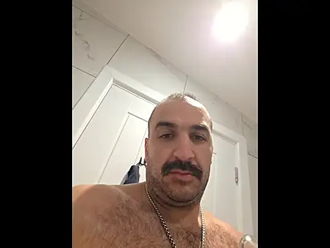 CloudyMuscleBeefy online show from 01-12-26, 06:36