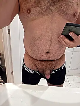 Snapshot of CloudyMuscleBeefy chatting on 01-17-26, 03:48 CloudyMuscleBeefy online show from 01-17-26, 03:48