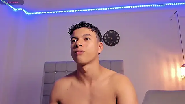 Santy Stump online show from 10-27-25, 08:54