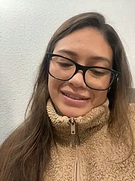 Snapshot of kate_rabittsex chatting on 01-18-25, 01:18 kate rabittsex online show from 01-18-25, 01:18