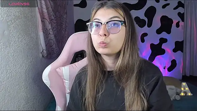 abbie jensen  online show from 02-24-26, 04:35