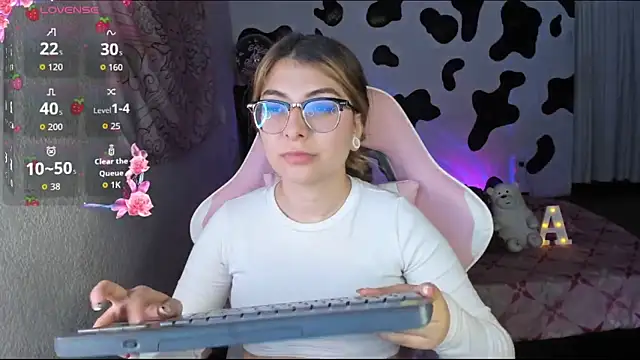 abbie jensen  online show from 02-09-26, 04:21