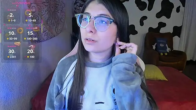 abbie jensen  online show from 10-29-25, 05:17