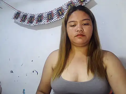 Pinaymiccah26 online show from 01-14-26, 05:11