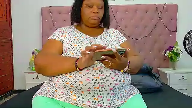 Exoticbigmandy online show from 10-04-25, 09:49