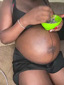 bignipple254 online show from 03-18-26, 08:43