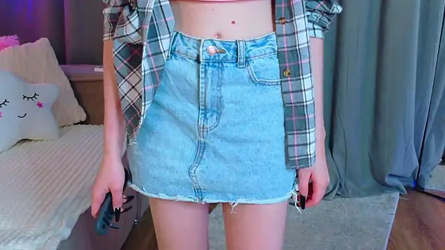 StarrShinee online show from 11-14-25, 01:42