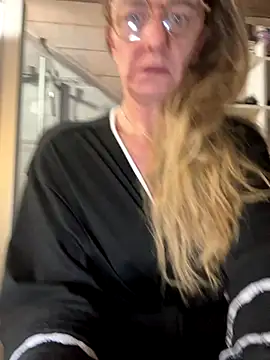 LucyLingerie78 online show from 12-14-25, 06:35