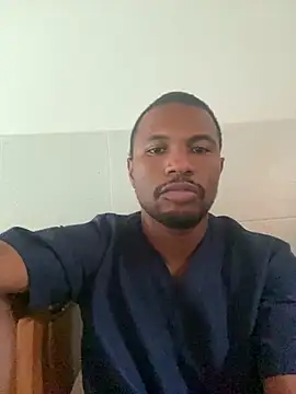 Snapshot of soy-tuyo- chatting on 11-19-25, 05:46 soy-tuyo- online show from 11-19-25, 05:46