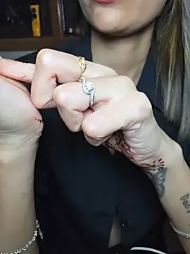 Isha Sax online show from 03-20-26, 06:42