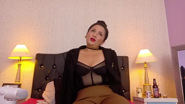 Dakota Rainbow22 online show from 01-15-26, 07:39