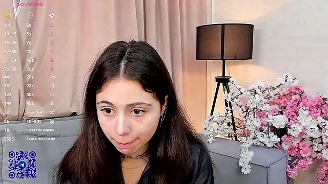 JulianaChapel online show from 09-18-25, 10:40