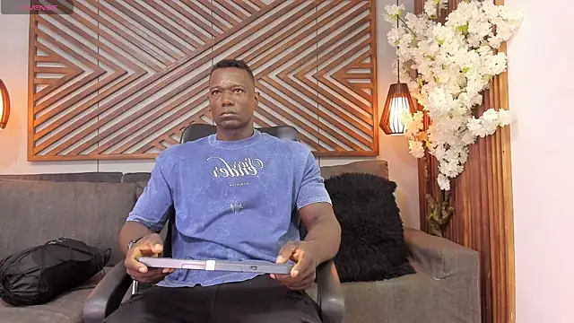 MarcusBlack  online show from 01-18-26, 01:03