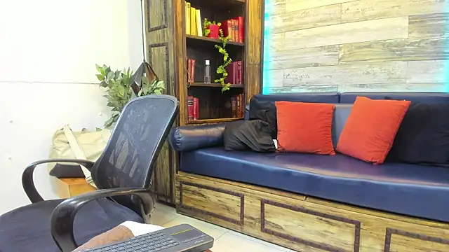 MarcusBlack  online show from 05-22-26, 01:31