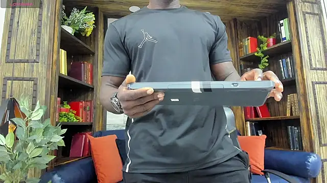 MarcusBlack  online show from 11-27-25, 11:43