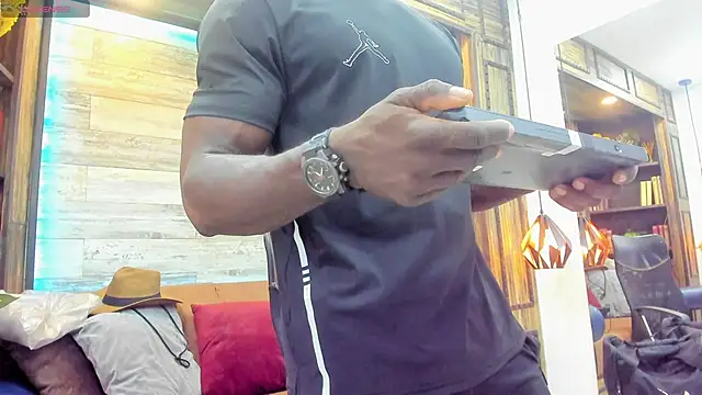 MarcusBlack  online show from 11-26-25, 11:43